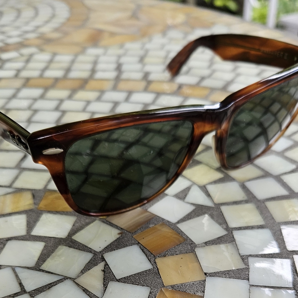 Vintage 80's Polarized Ray-Ban Tortoise Shell Sunglasses  Bauche and Lomb